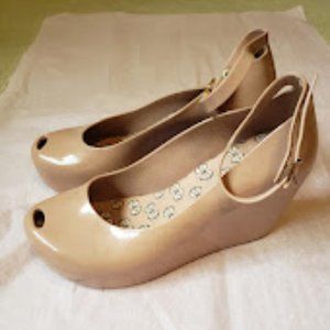 Rubber Mary Jane wedges size 7, brand: Melissa